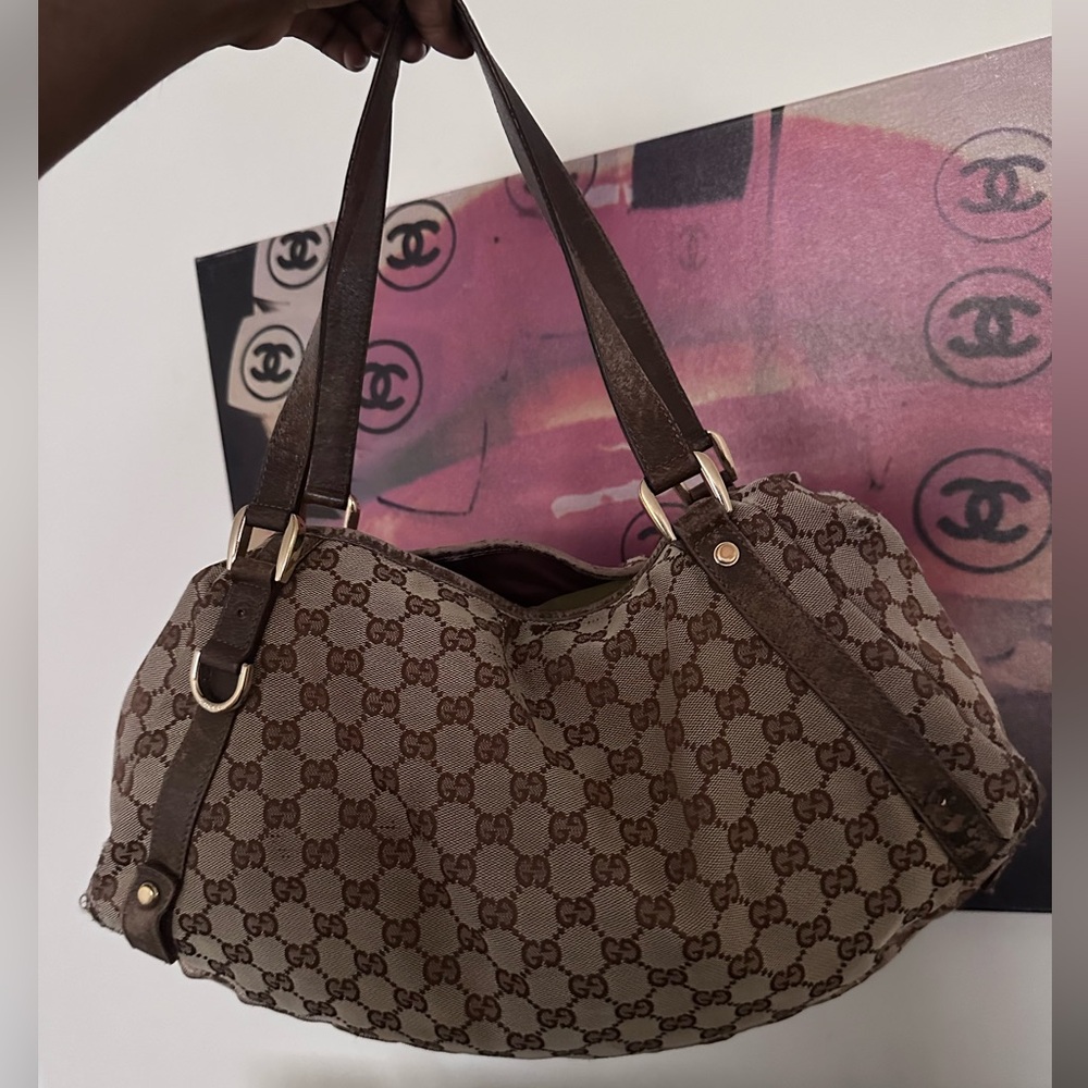 GUCCI GG Canvas Medium Abbey Shoulder Bag